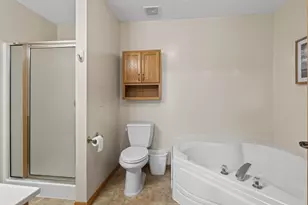 13805 Granada Ave, Apple Valley, MN 55124 - Photo 20
