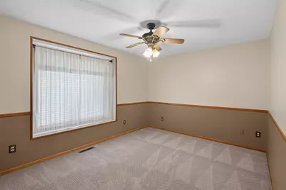 13805 Granada Avenue, Apple Valley, MN 55124 - Photo 22
