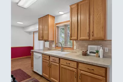 13805 Granada Avenue, Apple Valley, MN 55124 - Photo 12