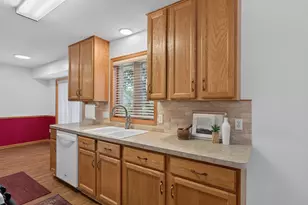 13805 Granada Ave, Apple Valley, MN 55124 - Photo 12
