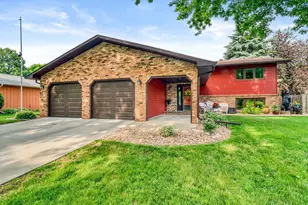3907 3rd St S, Moorhead, MN 56560 - Photo 2