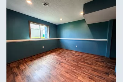 1207 Mulberry Avenue NE, Montgomery, MN 56069 - Photo 6