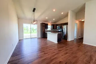 1207 Mulberry Ave NE, Montgomery, MN 56069 - Photo 2