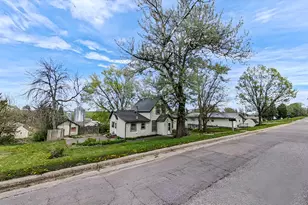 320 N 3rd St, Le Sueur, MN 56058 - Photo 20