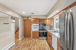 11111 Carver Ct, Burnsville, MN 55337 - Photo 18
