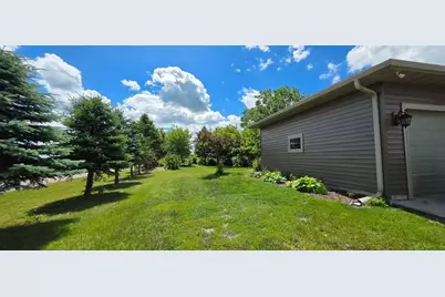 3003 Lake Chapeau Drive, Albert Lea, MN 56007 - Photo 48