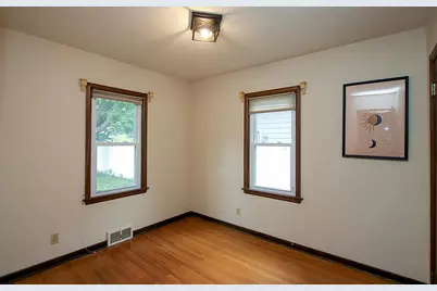 131 Elm Street E, Norwood Young America, MN 55368 - Photo 8