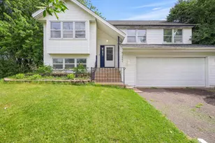 1984 Helena Ct, Oakdale, MN 55128 - Photo 6
