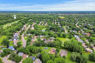 1984 Helena Ct, Oakdale, MN 55128 - Photo 4