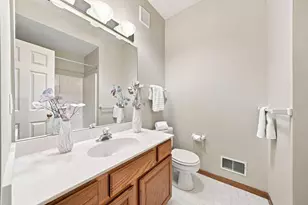 14795 Bloomfield Cir, Rosemount, MN 55068 - Photo 18