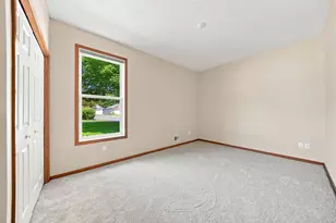 14795 Bloomfield Cir, Rosemount, MN 55068 - Photo 12