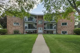 1150 Dellwood St S, Cambridge, MN 55008 - Photo 2