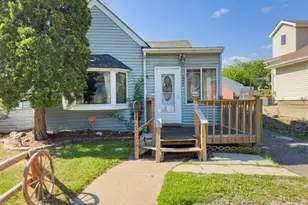 2001 Nortonia Ave, Saint Paul, MN 55119 - Photo 1