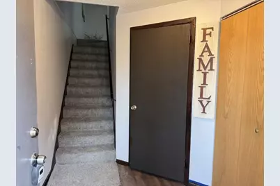 2342 Dorland Drive E, Maplewood, MN 55119 - Photo 2