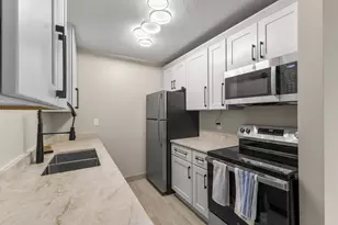 1225 Lasalle Ave, Minneapolis, MN 55403 - Photo 8