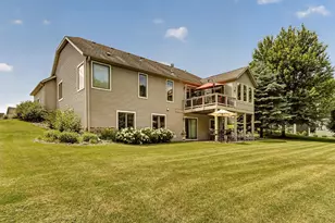 639 Donnington Pl, Byron, MN 55920 - Photo 44