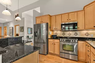 639 Donnington Pl, Byron, MN 55920 - Photo 4