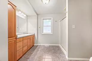6177 Upper 48th St N, Oakdale, MN 55128 - Photo 12