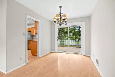 6177 Upper 48th Street N, Oakdale, MN 55128 - Photo 8