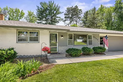 6177 Upper 48th Street N, Oakdale, MN 55128 - Photo 2