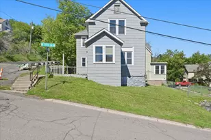 230 N 18th Ave W, Duluth, MN 55806 - Photo 2