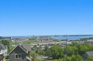 230 N 18th Ave W, Duluth, MN 55806 - Photo 12