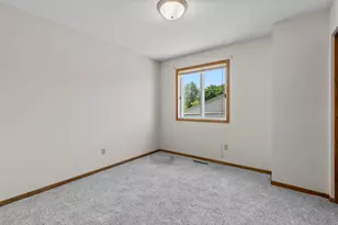 15720 Griffon Path, Apple Valley, MN 55124 - Photo 20