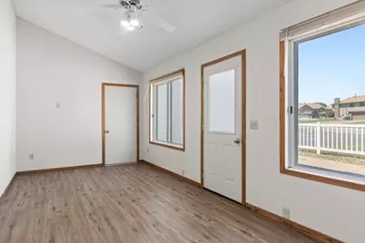 15720 Griffon Path, Apple Valley, MN 55124 - Photo 14