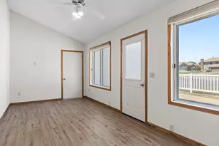 15720 Griffon Path, Apple Valley, MN 55124 - Photo 14