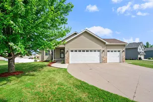 2043 Willow Ct, Howard Lake, MN 55349 - Photo 2