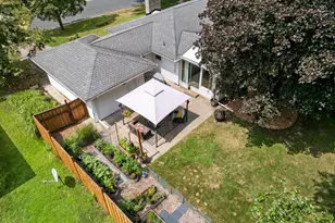 9517 Clinton Ave S, Bloomington, MN 55420 - Photo 46