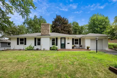 9517 Clinton Avenue S, Bloomington, MN 55420 - Photo 2
