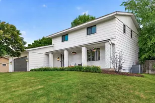 12825 Apple View Ln, Burnsville, MN 55337 - Photo 1