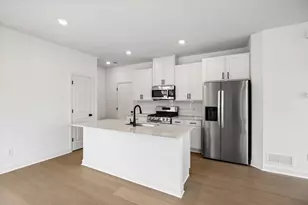 11034 203rd St W, Lakeville, MN 55044 - Photo 2