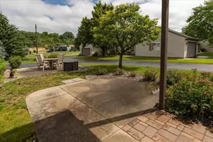 3211 Northern Valley Dr NE, Rochester, MN 55906 - Photo 4