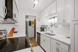 255 Westview Dr, West Saint Paul, MN 55118 - Photo 2