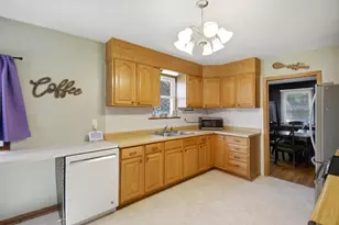 310 Stanley St, Frost, MN 56033 - Photo 4