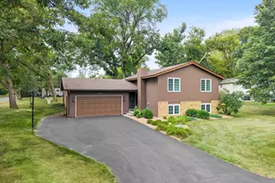 4567 Kirkwood Cir, Eagan, MN 55123 - Photo 2