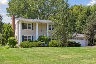 2415 Merrimac Ln N, Plymouth, MN 55447 - Photo 1