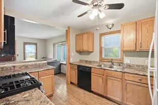 5311 Knox Ave N, Brooklyn Center, MN 55430 - Photo 10