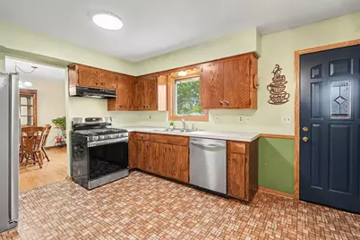 810 Sunny Lane, Anoka, MN 55303 - Photo 8