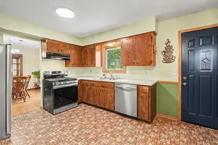 810 Sunny Ln, Anoka, MN 55303 - Photo 8