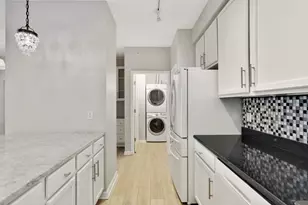 500 E Grant St, Minneapolis, MN 55404 - Photo 14