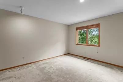7890 Guild Court, Apple Valley, MN 55124 - Photo 18