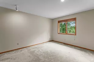 7890 Guild Ct, Apple Valley, MN 55124 - Photo 18
