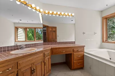 7890 Guild Court, Apple Valley, MN 55124 - Photo 24