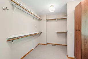 2955 Regent Ave N, Golden Valley, MN 55422 - Photo 24
