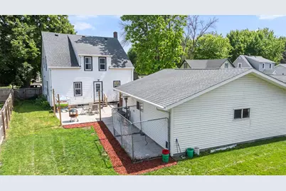 312 S 6th Street, Marshall, MN 56258 - Photo 2