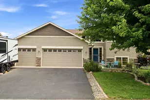 1773 Gotland Ln, Shakopee, MN 55379 - Photo 2