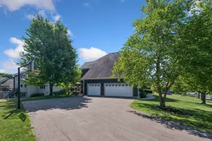 1879 Sandbar Cir, Waconia, MN 55387 - Photo 8